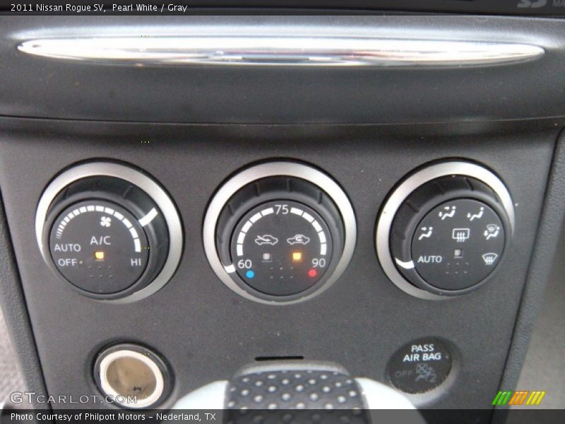 Pearl White / Gray 2011 Nissan Rogue SV