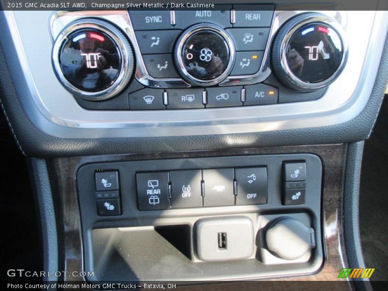 Champagne Silver Metallic / Dark Cashmere 2015 GMC Acadia SLT AWD