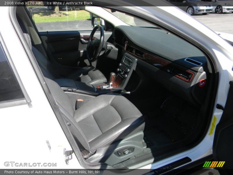 Ice White / Anthracite Black 2008 Volvo XC70 AWD
