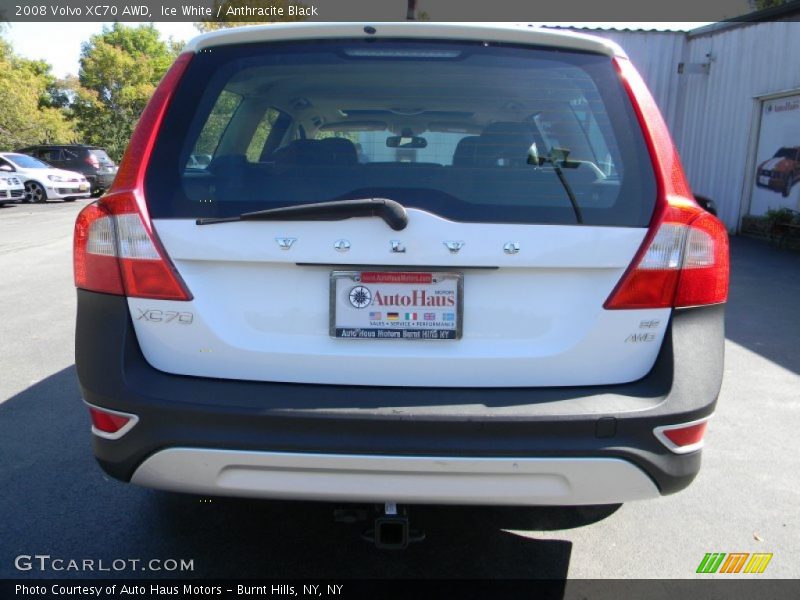 Ice White / Anthracite Black 2008 Volvo XC70 AWD