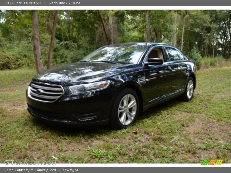 Tuxedo Black / Dune 2014 Ford Taurus SEL