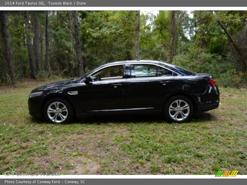 Tuxedo Black / Dune 2014 Ford Taurus SEL