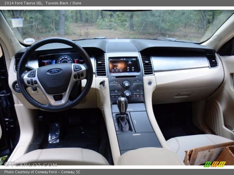Tuxedo Black / Dune 2014 Ford Taurus SEL