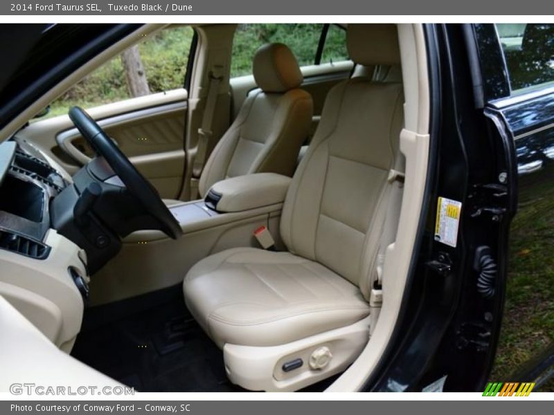 Tuxedo Black / Dune 2014 Ford Taurus SEL