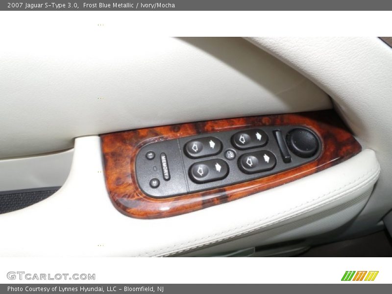 Frost Blue Metallic / Ivory/Mocha 2007 Jaguar S-Type 3.0