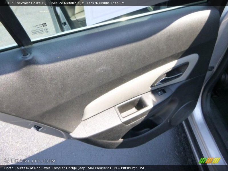 Silver Ice Metallic / Jet Black/Medium Titanium 2012 Chevrolet Cruze LS