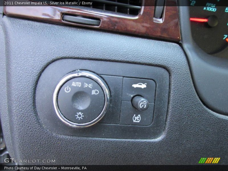 Silver Ice Metallic / Ebony 2011 Chevrolet Impala LS