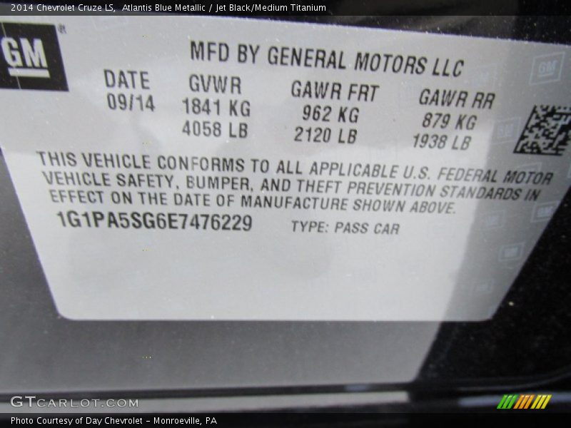Atlantis Blue Metallic / Jet Black/Medium Titanium 2014 Chevrolet Cruze LS