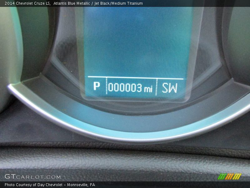 Atlantis Blue Metallic / Jet Black/Medium Titanium 2014 Chevrolet Cruze LS