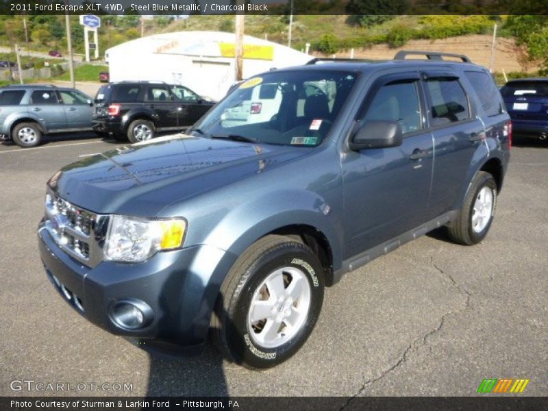 Front 3/4 View of 2011 Escape XLT 4WD