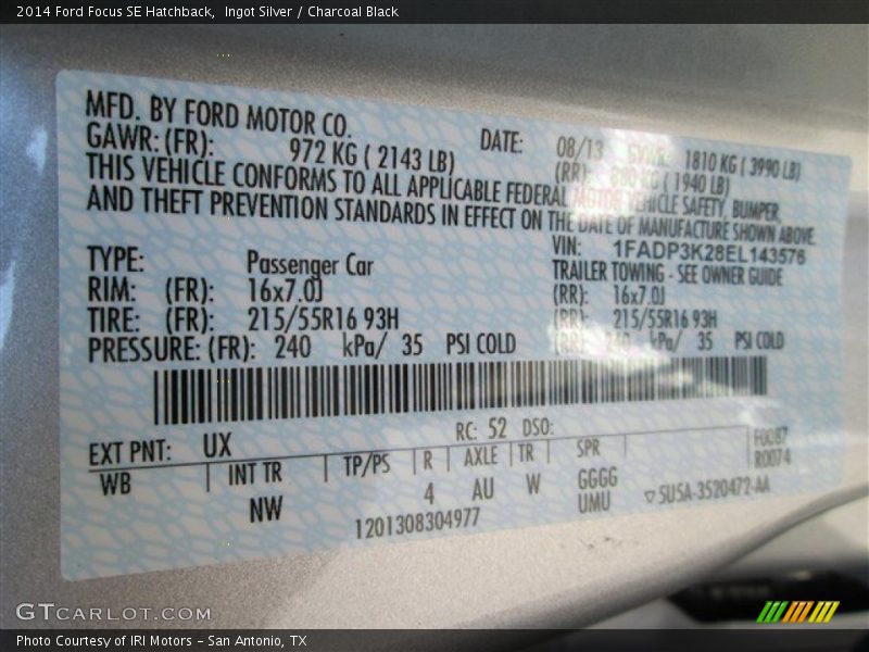 Ingot Silver / Charcoal Black 2014 Ford Focus SE Hatchback