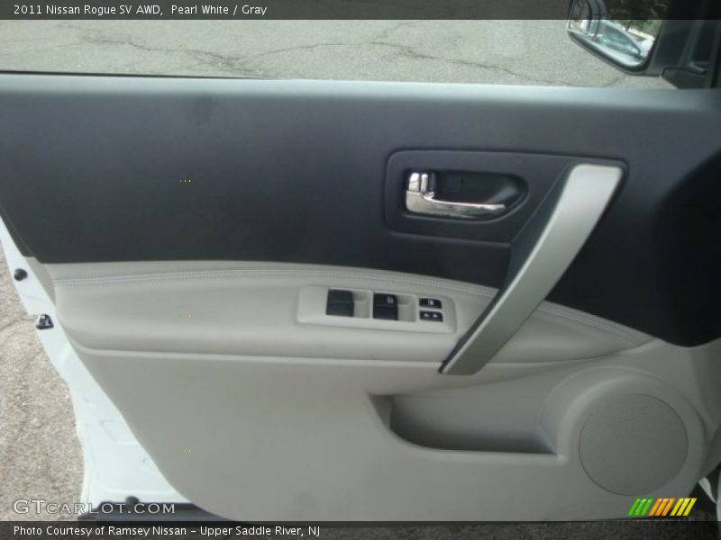 Pearl White / Gray 2011 Nissan Rogue SV AWD