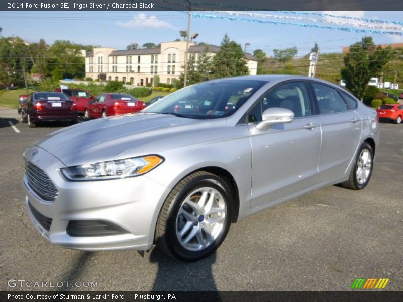 Ingot Silver / Charcoal Black 2014 Ford Fusion SE