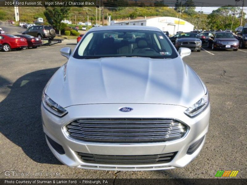Ingot Silver / Charcoal Black 2014 Ford Fusion SE