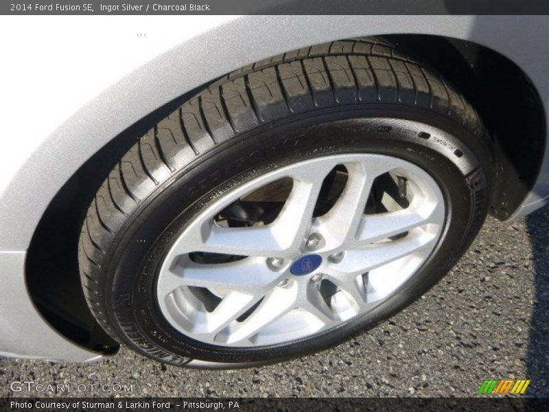 Ingot Silver / Charcoal Black 2014 Ford Fusion SE