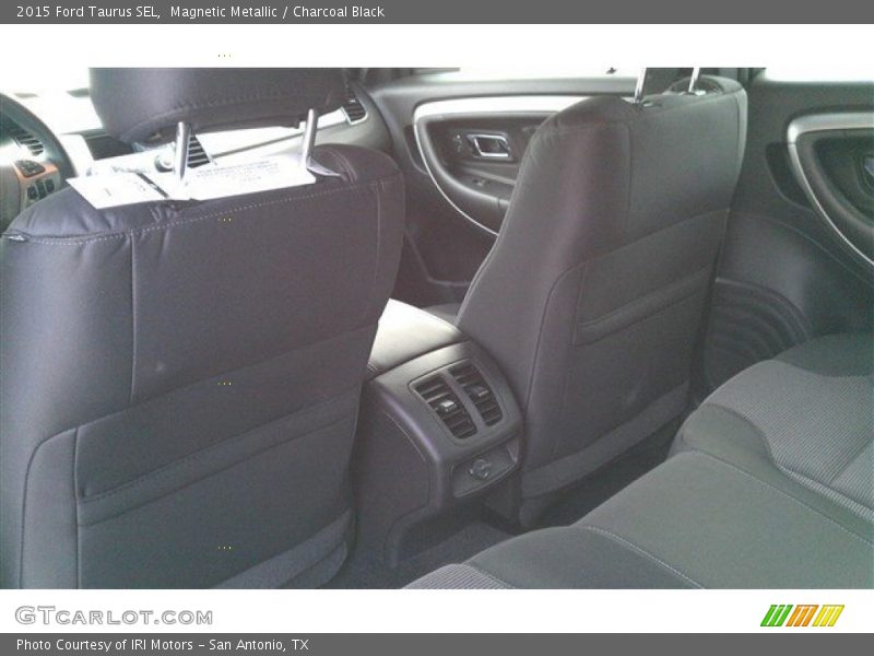 Magnetic Metallic / Charcoal Black 2015 Ford Taurus SEL