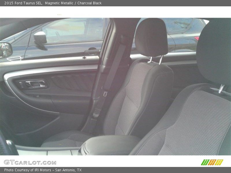 Magnetic Metallic / Charcoal Black 2015 Ford Taurus SEL