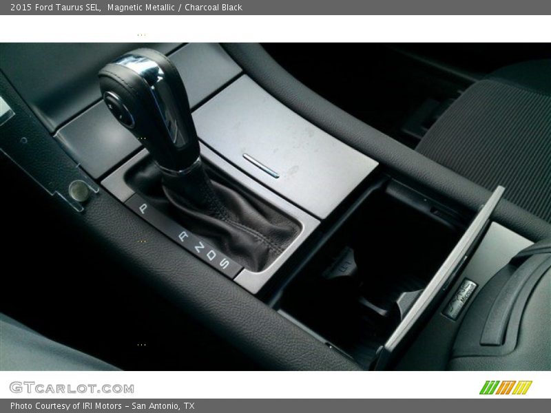 Magnetic Metallic / Charcoal Black 2015 Ford Taurus SEL
