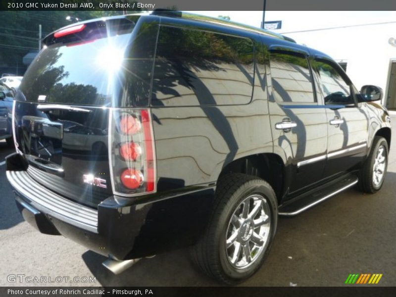 Onyx Black / Ebony 2010 GMC Yukon Denali AWD