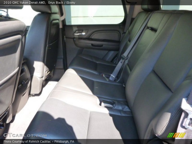 Onyx Black / Ebony 2010 GMC Yukon Denali AWD