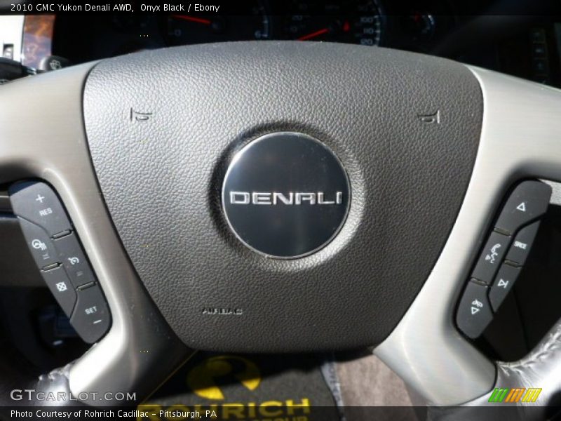 Onyx Black / Ebony 2010 GMC Yukon Denali AWD