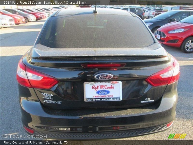 Tuxedo Black / Charcoal Black 2014 Ford Focus SE Sedan