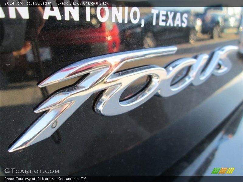 Tuxedo Black / Charcoal Black 2014 Ford Focus SE Sedan