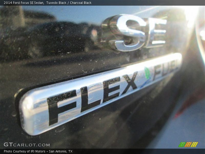 Tuxedo Black / Charcoal Black 2014 Ford Focus SE Sedan