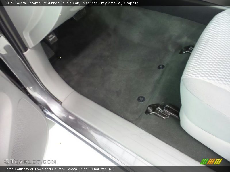 Magnetic Gray Metallic / Graphite 2015 Toyota Tacoma PreRunner Double Cab