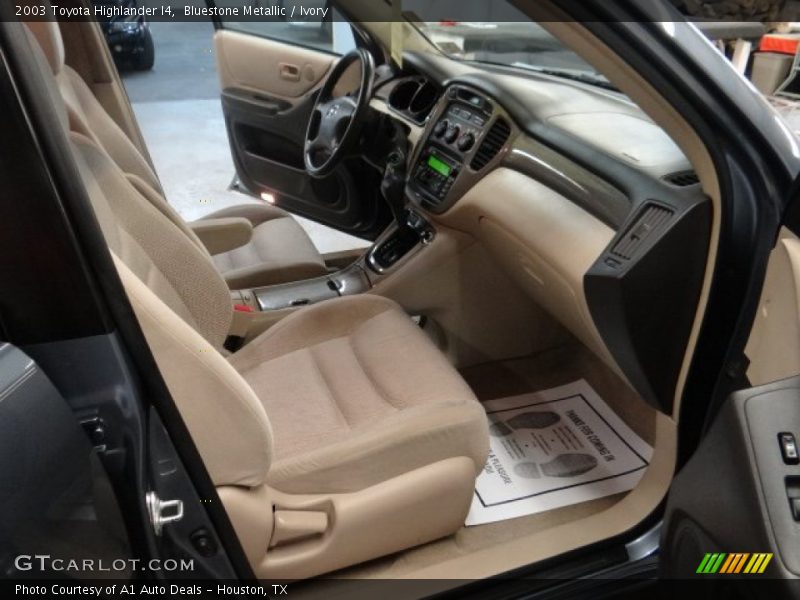Bluestone Metallic / Ivory 2003 Toyota Highlander I4