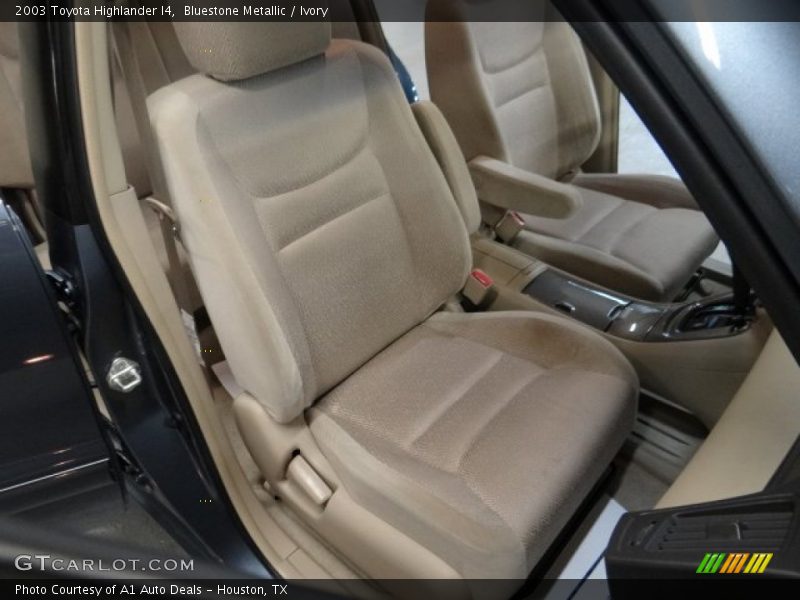 Bluestone Metallic / Ivory 2003 Toyota Highlander I4