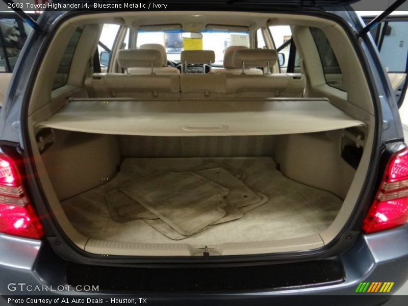 Bluestone Metallic / Ivory 2003 Toyota Highlander I4
