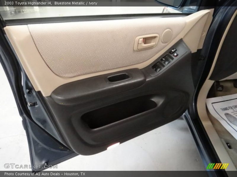Bluestone Metallic / Ivory 2003 Toyota Highlander I4