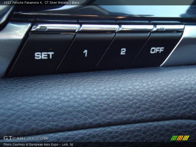 GT Silver Metallic / Black 2012 Porsche Panamera 4