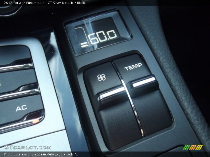 GT Silver Metallic / Black 2012 Porsche Panamera 4