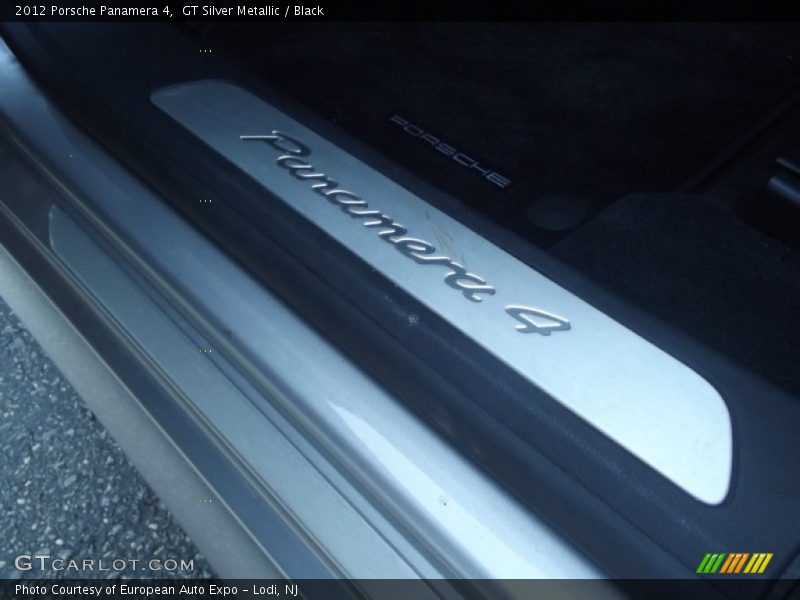 GT Silver Metallic / Black 2012 Porsche Panamera 4