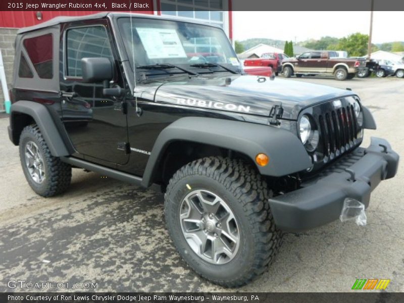 Front 3/4 View of 2015 Wrangler Rubicon 4x4