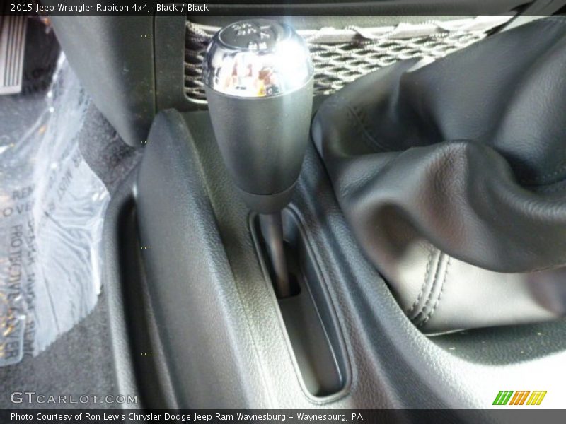 Black / Black 2015 Jeep Wrangler Rubicon 4x4