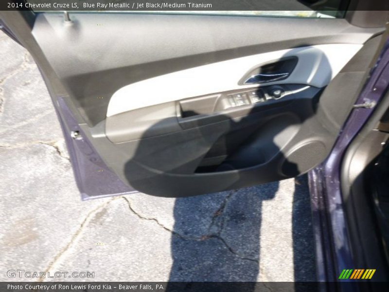 Blue Ray Metallic / Jet Black/Medium Titanium 2014 Chevrolet Cruze LS