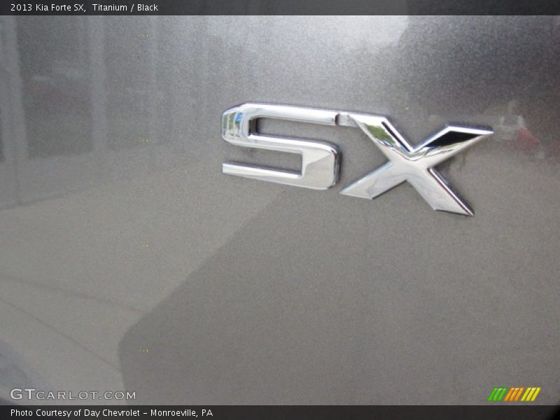Titanium / Black 2013 Kia Forte SX