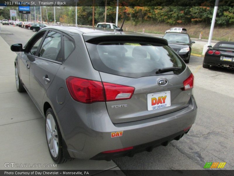 Titanium / Black 2013 Kia Forte SX