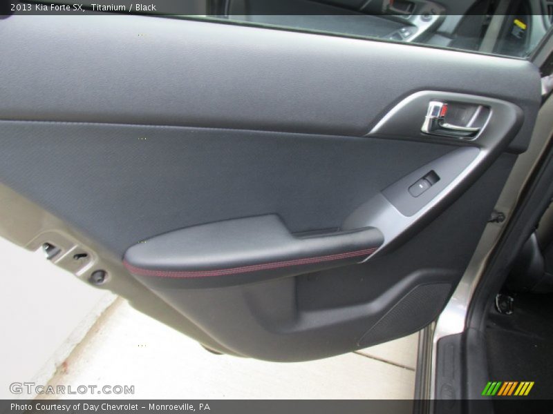Titanium / Black 2013 Kia Forte SX