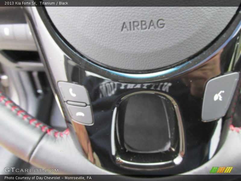 Titanium / Black 2013 Kia Forte SX