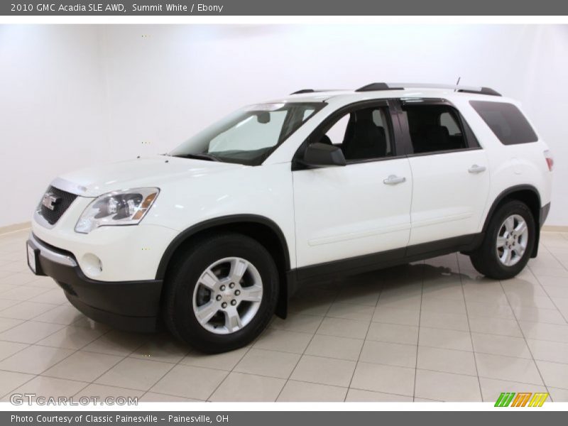 Front 3/4 View of 2010 Acadia SLE AWD