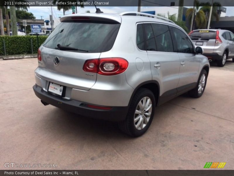Reflex Silver Metallic / Charcoal 2011 Volkswagen Tiguan SE