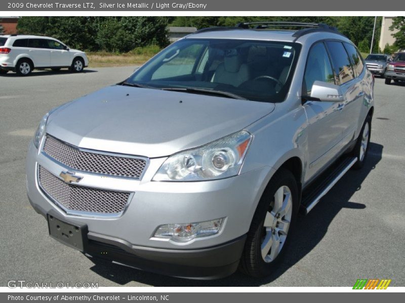 Silver Ice Metallic / Light Gray/Ebony 2009 Chevrolet Traverse LTZ