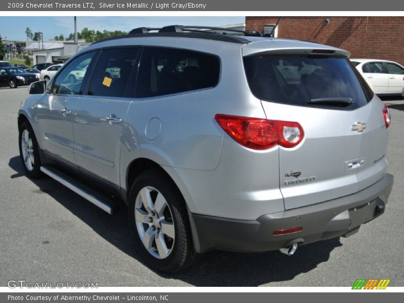 Silver Ice Metallic / Light Gray/Ebony 2009 Chevrolet Traverse LTZ