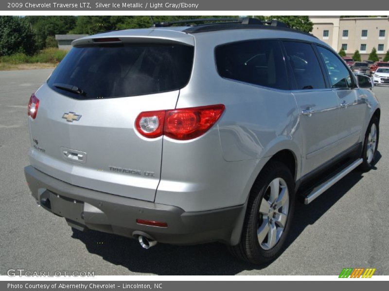 Silver Ice Metallic / Light Gray/Ebony 2009 Chevrolet Traverse LTZ