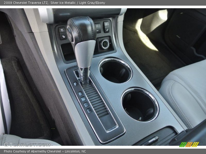 Silver Ice Metallic / Light Gray/Ebony 2009 Chevrolet Traverse LTZ