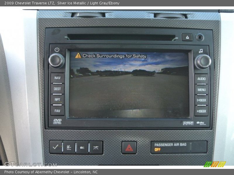 Silver Ice Metallic / Light Gray/Ebony 2009 Chevrolet Traverse LTZ